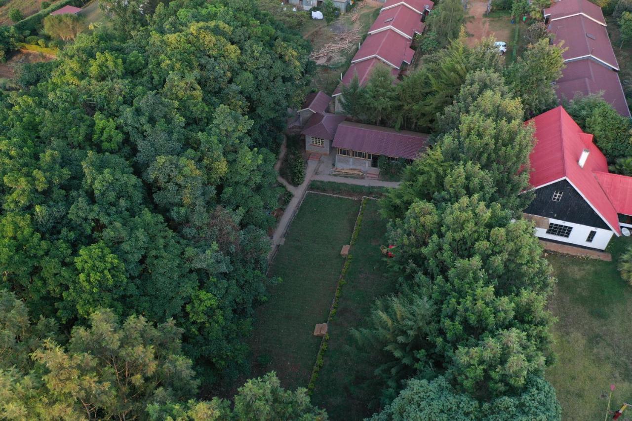 ホテル Africana Yard キタレ エクステリア 写真